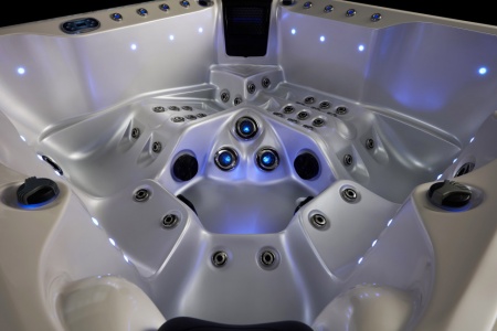 Гидромассажный СПА бассейн Joyee SPA London