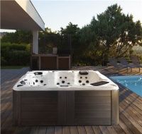 Спа бассейн Treesse Mykonos Спа бассейн Treesse Mykonos